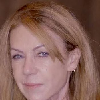 Lisa Hollingshead - Age, Bio, Birthdate, Family, Networth & More