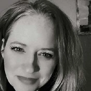 Lisa K. Matthews - Age, Bio, Birthdate, Family, Networth & More