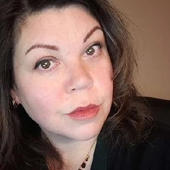 Lisa Lee Curtis - Age, Bio, Birthdate, Family, Networth & More