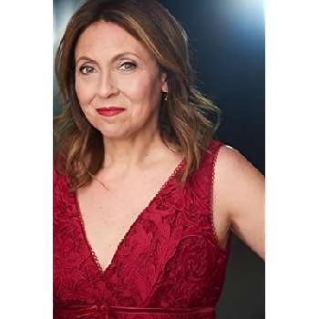 Lisa Pescherine - Age, Bio, Birthdate, Family, Networth & More