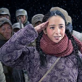 Liya Tong - Age, Bio, Career, Family, Wiki, Networth & More