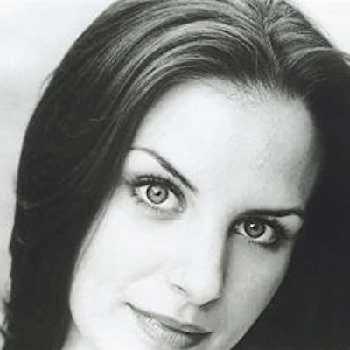 Liz Beckham - Age, Bio, Birthdate, Family, Networth & More