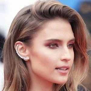 Fernanda Liz - Adderess, Bio, Birthdate, Family, Wiki & More