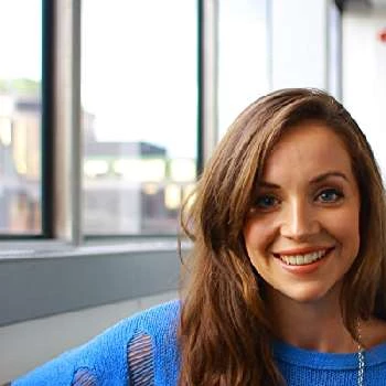 Liz Fitzgibbon - Age, Bio, Birthdate, Family, Networth & More