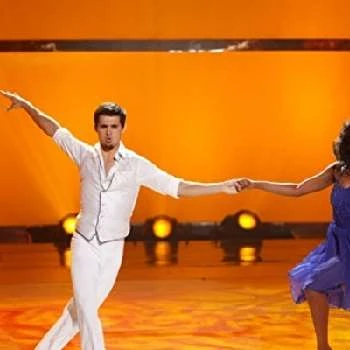 Liz Lira - Age, Bio, Birthdate, Family, Networth & More