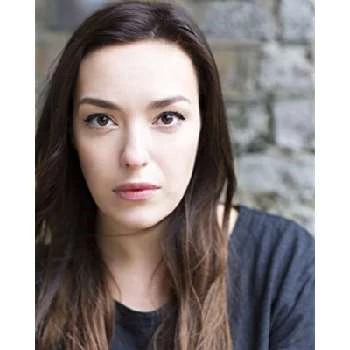 Lizzie Clarke - Age, Bio, Birthdate, Family, Networth & More