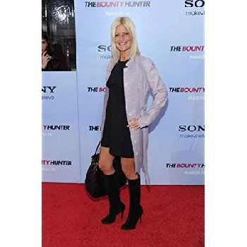 Lizzie Grubman - Birthplace, Bio, Wiki, Birthday, Family, Networth & More