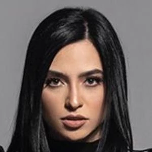 Roselin Llanes - Networth, Bio, Wiki, Family, Birthday, Networth & More