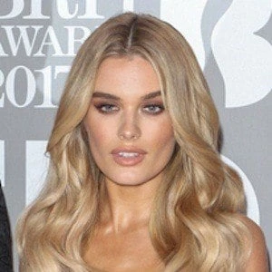Chloe Lloyd Biography