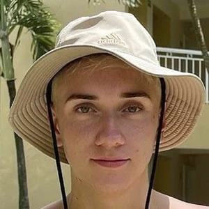 logaaagm - Age, Bio, Birthdate, Family, Networth & More