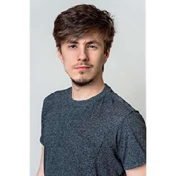 Logan Douglas - Age, Bio, Birthdate, Family, Networth & More