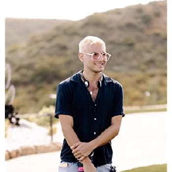 Logan Fields - Age, Bio, Birthdate, Family, Networth & More