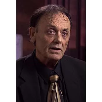 Logan Hawkes - Adderess, Bio, Birthdate, Family, Wiki & More