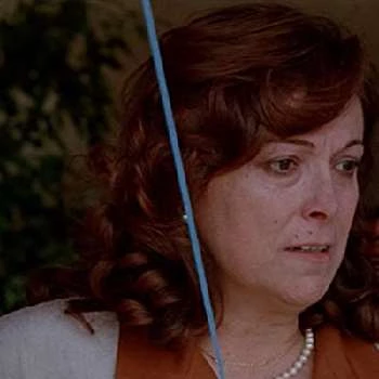 Lola Cardona - Networth, Bio, Wiki, Family, Birthday, Networth & More