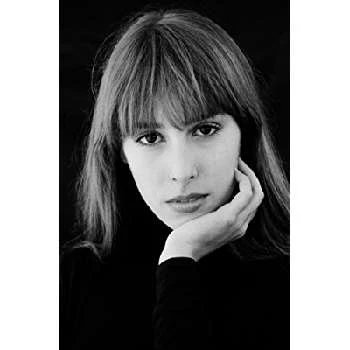 Lola Errando - Age, Bio, Birthdate, Family, Networth & More