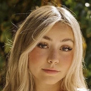 lollyzlexi - Bio, Networth, Family, Age, Birthdate & More