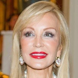 Carmen Lomana Biography