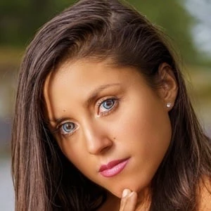 Eva Lopéz - Birthday, Bio, Wiki, Family, Networth & More