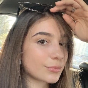 Anastasia Lopicic - Family, Bio, Birthday, Family, Income & More