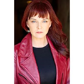 Lora Oliver - Age, Bio, Birthdate, Family, Networth & More