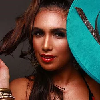 Lorena Kichik - Age, Bio, Birthdate, Family, Networth & More