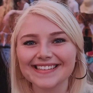 Jillian Loudons - Age, Bio, Birthdate, Family, Networth & More