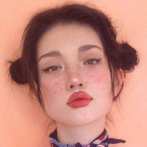 Amy Louise Biography