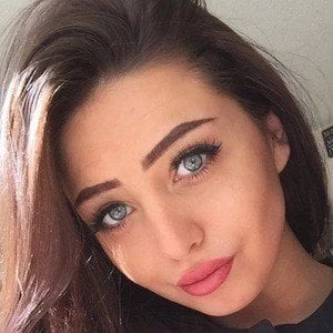 Laura Louise - Networth, Bio, Wiki, Family, Birthday, Networth & More