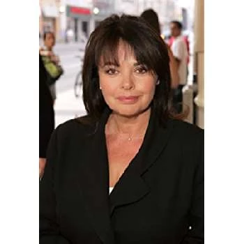 Louise Portal - Wiki, Bio, Birthdate, Networth, Family & More