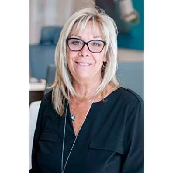 Louise Quenneville - Age, Bio, Birthdate, Family, Networth & More