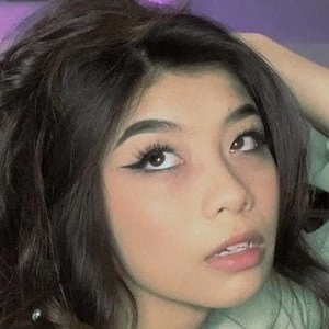 Trin Lovell Biography