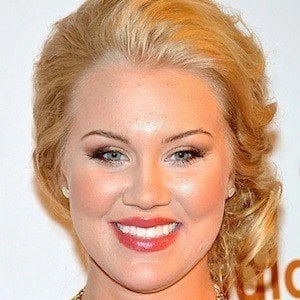 Isabella Lowengrip Biography