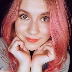 Darya Lozhkina Biography