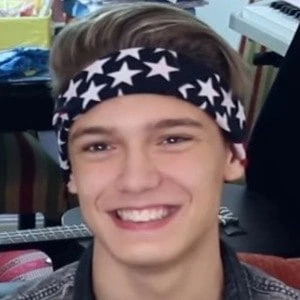 Ian Lucas Biography