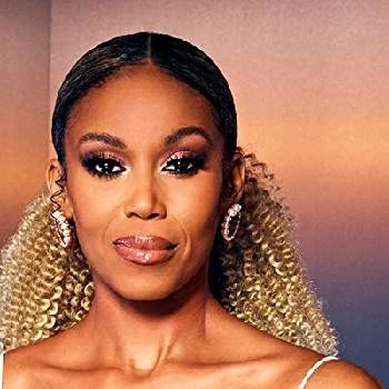 Lucía Peña - Age, Bio, Birthdate, Family, Networth & More