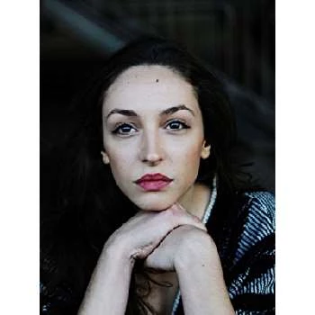 Lucie Aron - Age, Bio, Birthdate, Family, Networth & More