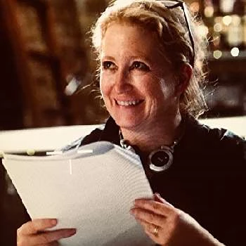 Lucy Lumsden - Age, Bio, Birthdate, Family, Networth & More