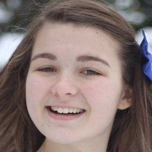 Nicole Luellen Biography