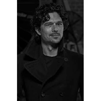 Luke Arnold