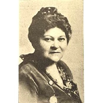 Lule Warrenton - Age, Bio, Birthdate, Family, Networth & More