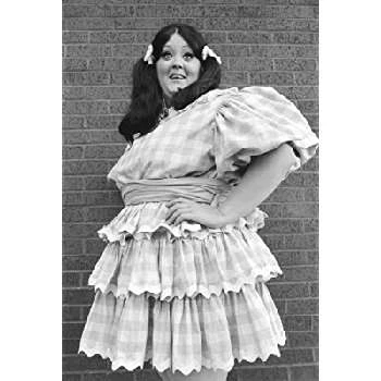 Lulu Roman - Biography, Birthdate, Family, Networth & More