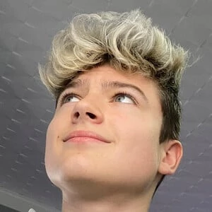 LumeXx - Wiki, Family, Bio, Birthdate, Networth & More