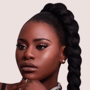 Oscarine Mbikulu Lunzamba - Wiki, Bio, Birthdate, Networth, Family & More