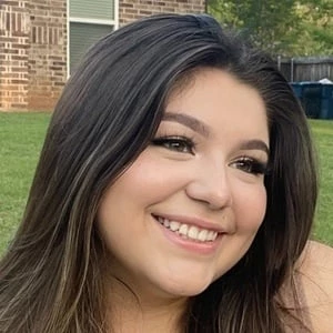 Meleni Luviano - Age, WIki, Birthday, Family, Networth & More