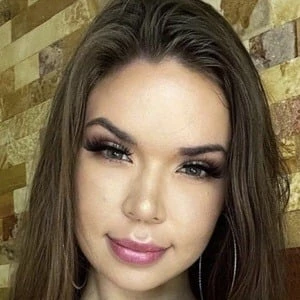 Morgan Lux Biography