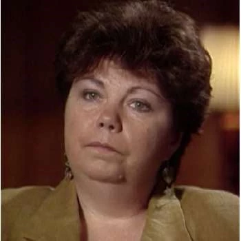 Lynda Lee Macken - Age, Bio, Birthdate, Family, Networth & More