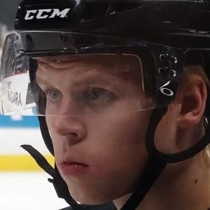 Olli Maatta - Age, Bio, Birthdate, Family, Networth & More