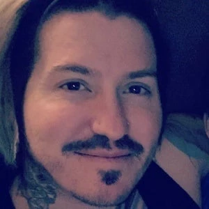 Craig Mabbitt Biography