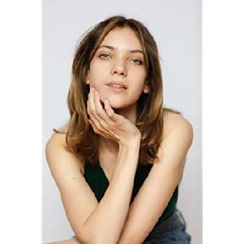 Mackenzie Mazur - Age, Bio, Birthdate, Family, Networth & More