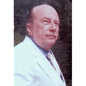 Macon McCalman Biography